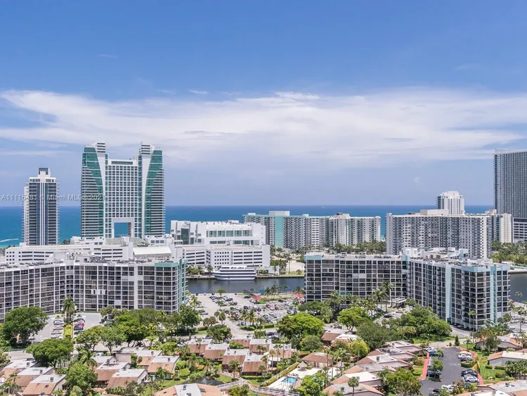 Olympus Towers and Marina #2501 image #28