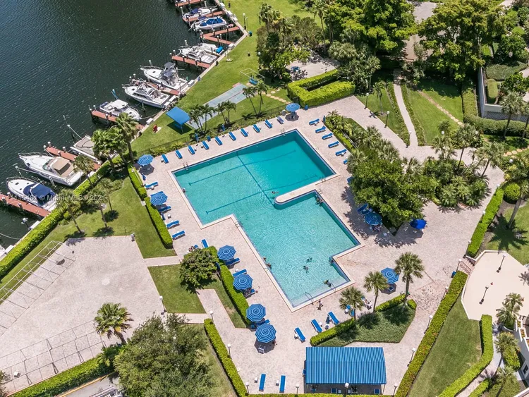 Olympus Towers and Marina #2501 image #29