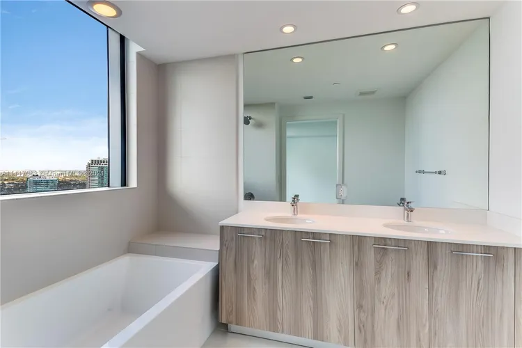 Paraiso Bayviews #3008 image #14