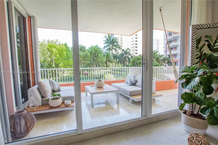 Ocean Club - Club Tower Two #301 image #13