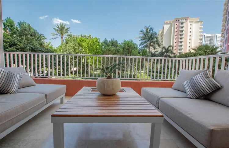 Ocean Club - Club Tower Two #301 image #14