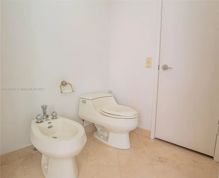 Ocean Club - Club Tower Two #301 image #25