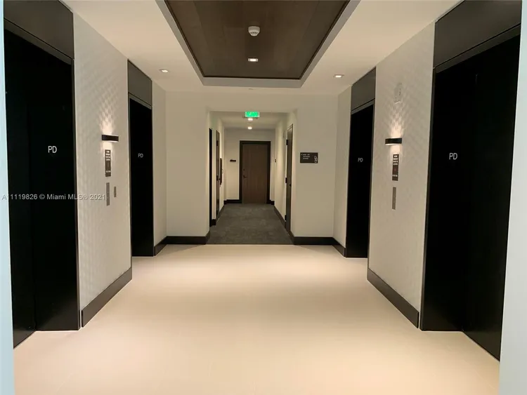 Muze at Met #PH2 image #45