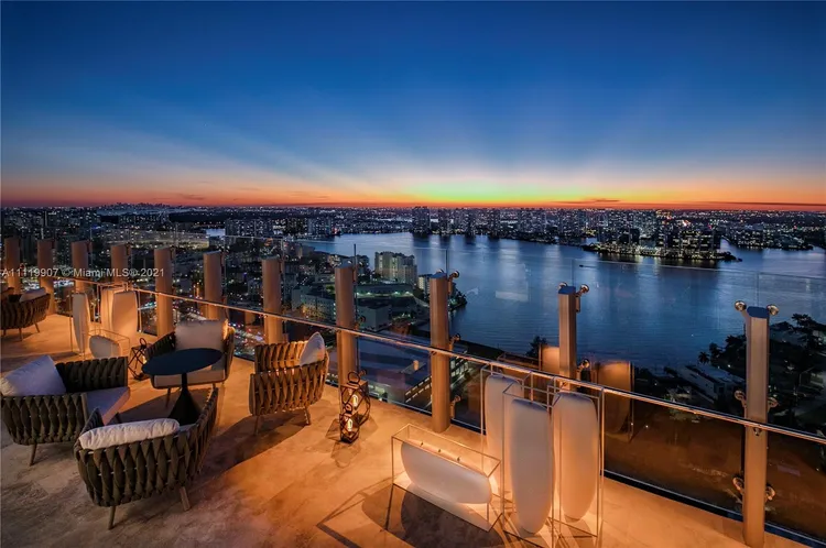 Turnberry Ocean Club Residences #401 image #25