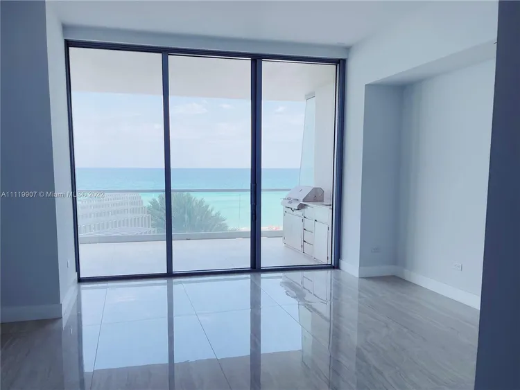 Turnberry Ocean Club Residences #401 image #9