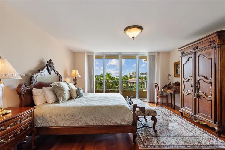 Ocean Club -  Lake Tower #406 image #11