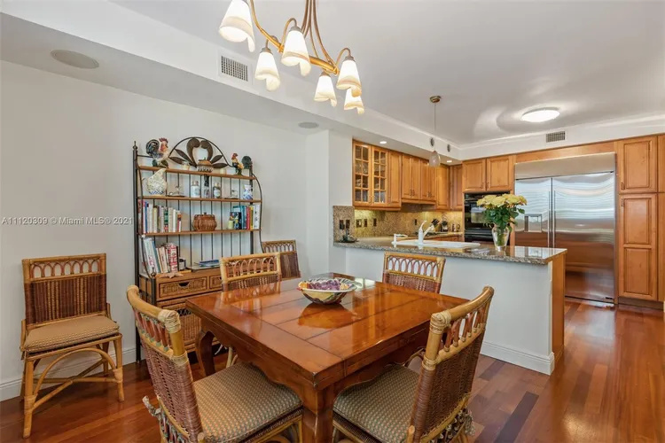 Ocean Club -  Lake Tower #406 image #7