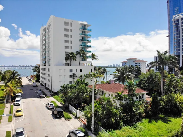 Moon Bay #802 image #9