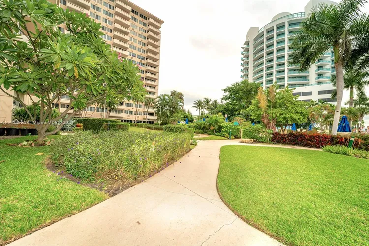 Coral Ridge Towers #1702 image #26