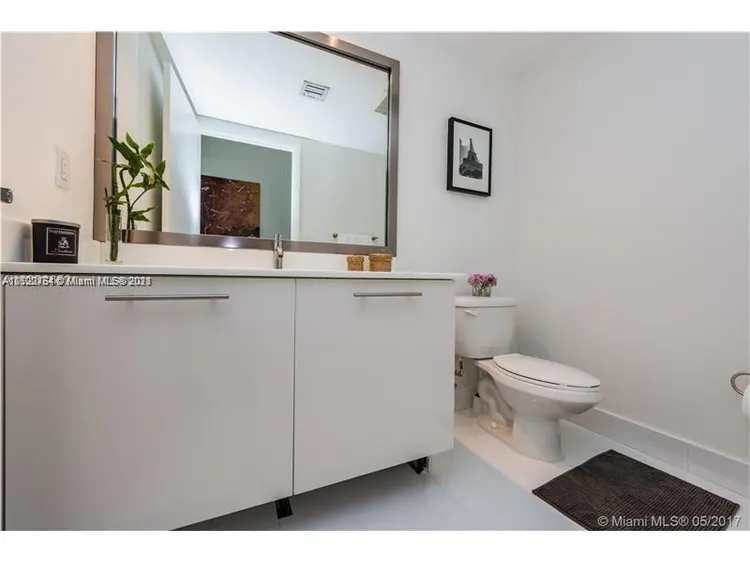 Mint #2405 image #18