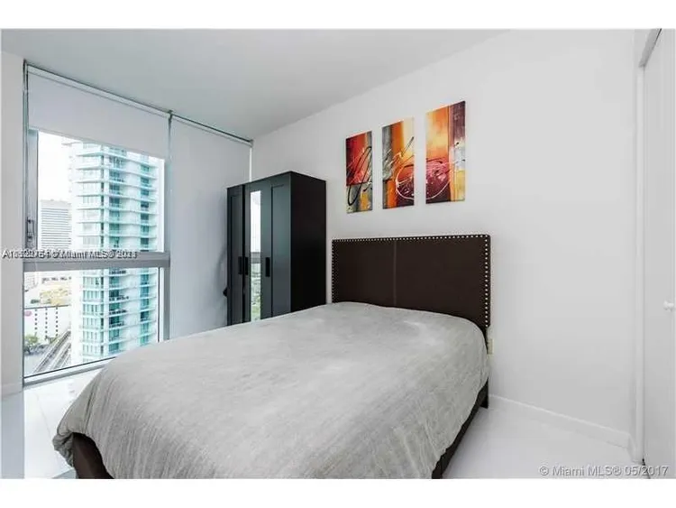 Mint #2405 image #22