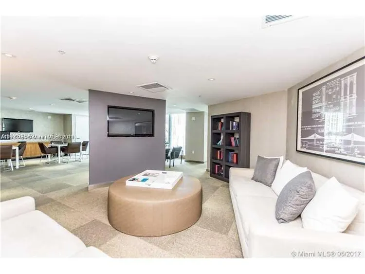 Mint #2405 image #30