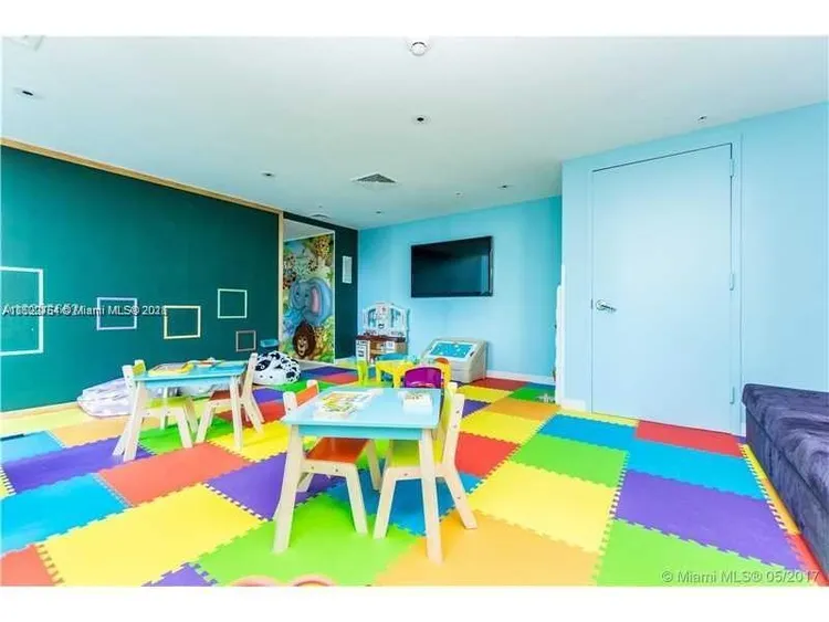 Mint #2405 image #35