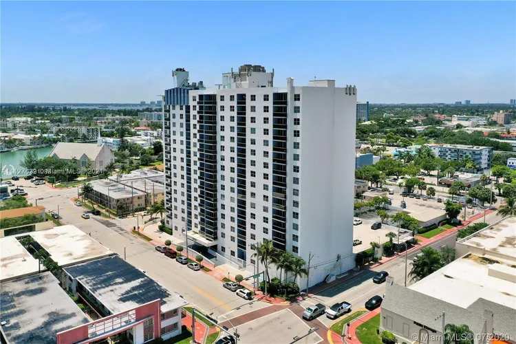 401 Blu Condo #305 image #12