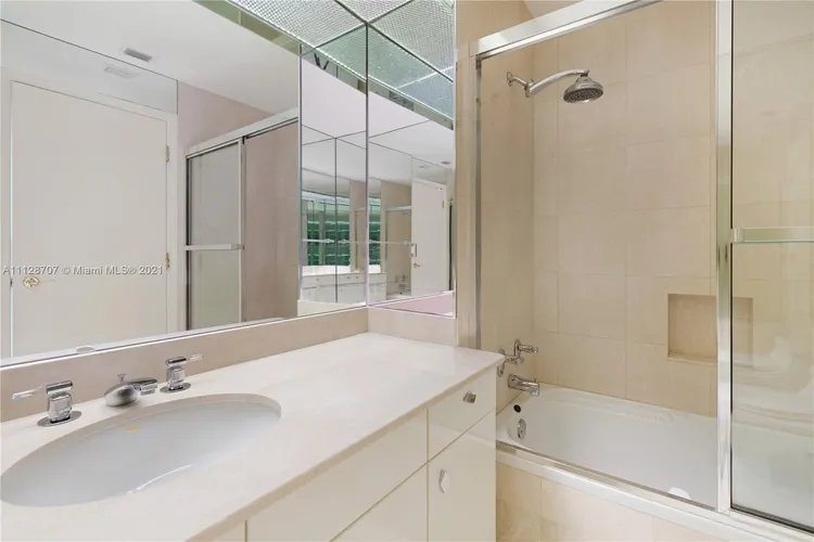 Palace at Bal Harbour #12A image #23