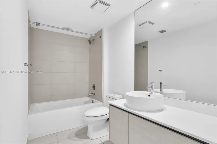 Baltus House #818 image #10