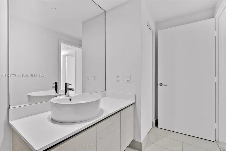 Baltus House #818 image #11