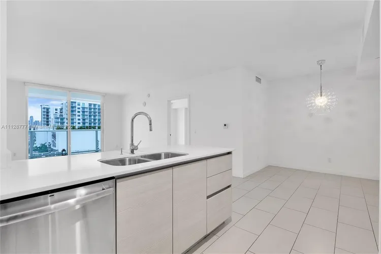 Baltus House #818 image #14