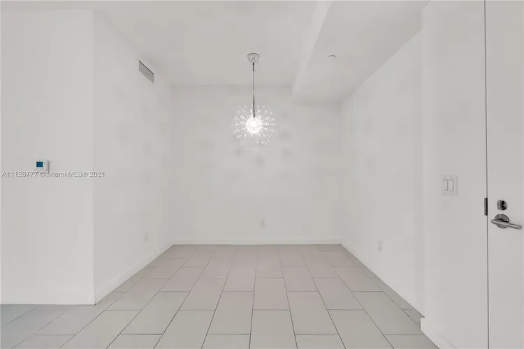 Baltus House #818 image #15