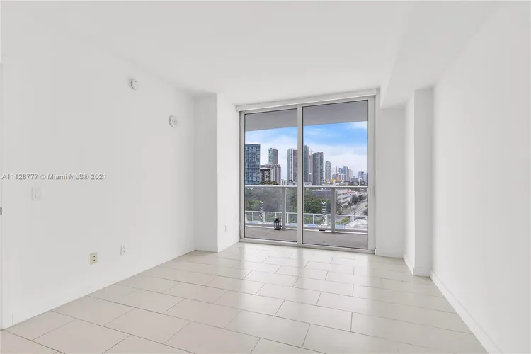 Baltus House #818 image #17