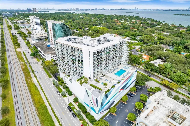 Baltus House #818 image #36