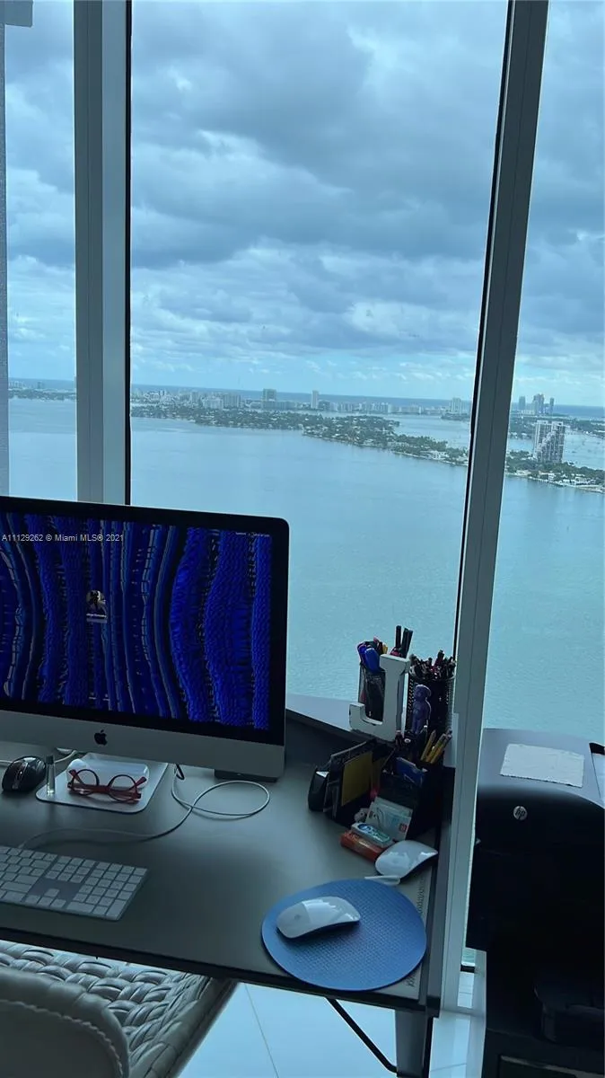 Paramount Bay #3601 image #9