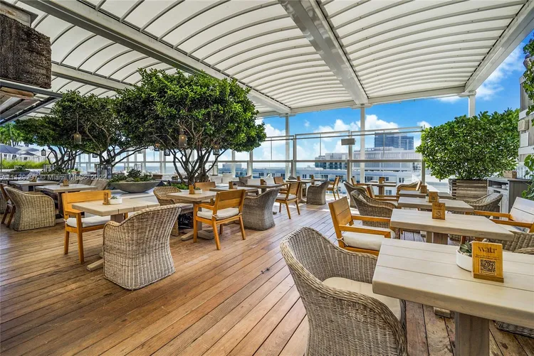 1 Hotel & Homes #1512 image #12