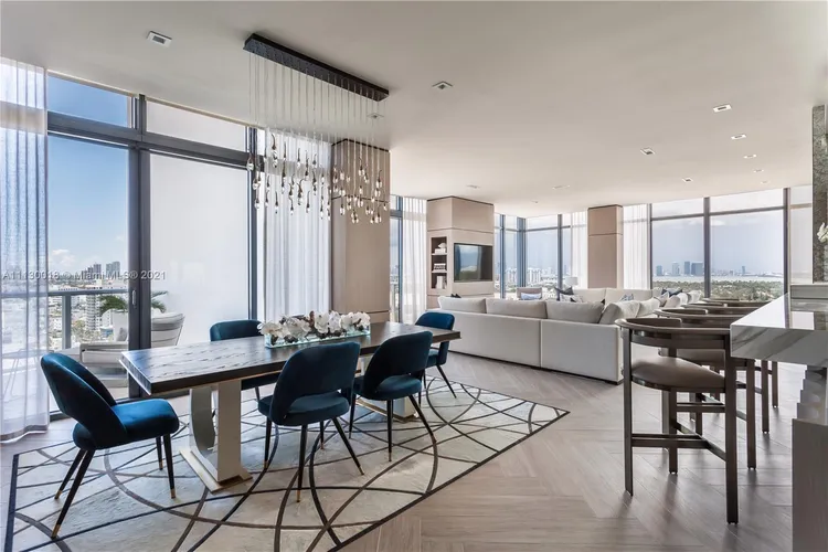 W South Beach #UPH1 image #10