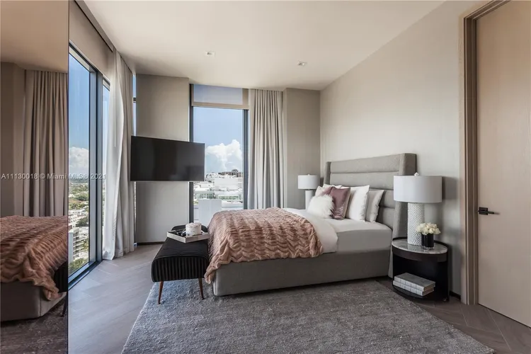 W South Beach #UPH1 image #18