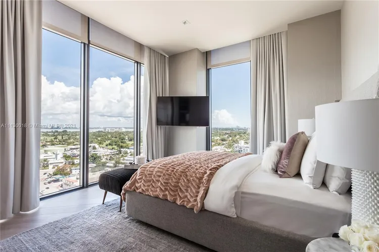 W South Beach #UPH1 image #19