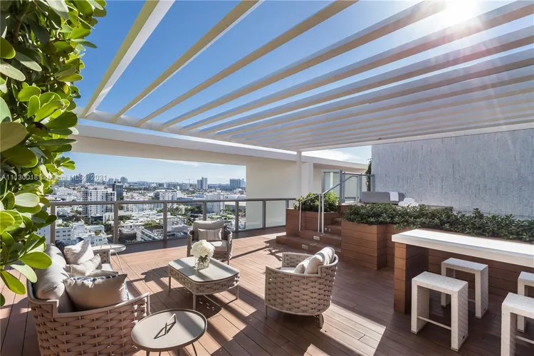 W South Beach #UPH1 image #31