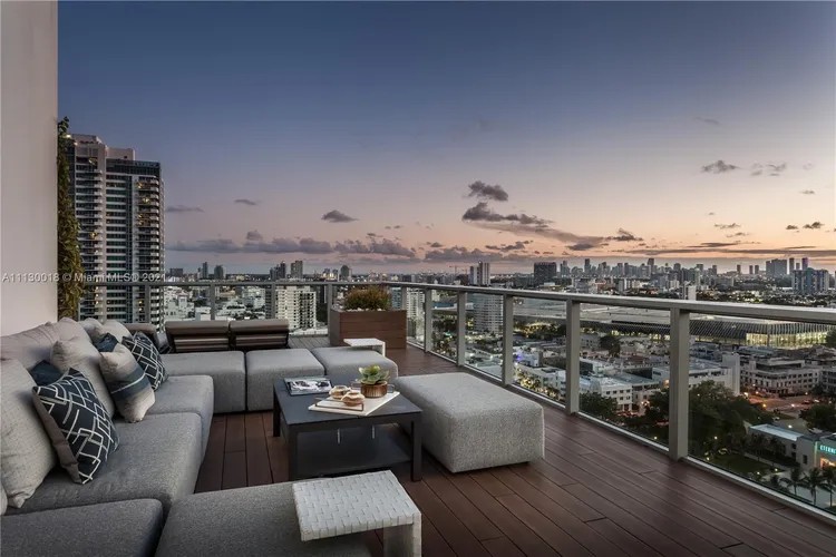 W South Beach #UPH1 image #34