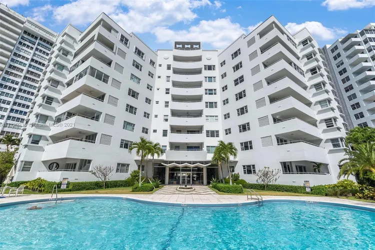 Belle Towers #3C image #15