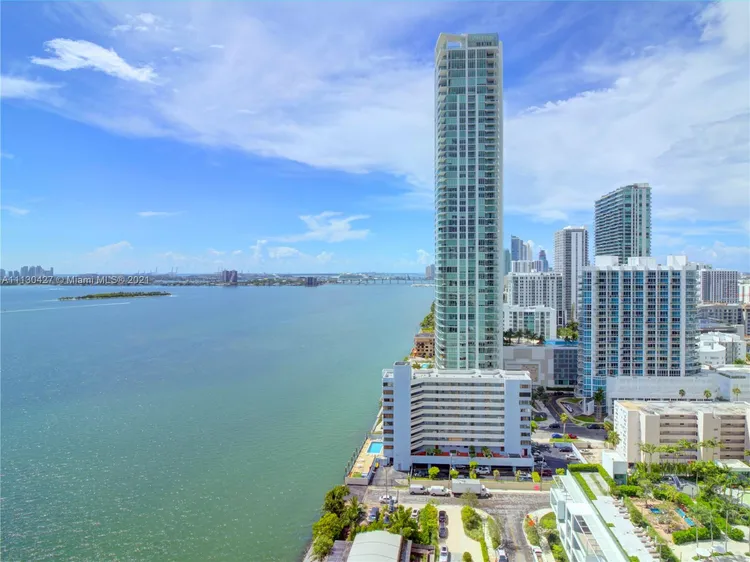 One Paraiso #2201 image #11