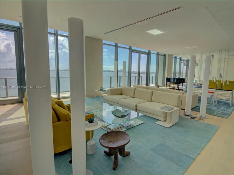 One Paraiso #2201 image #13