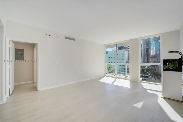 Vizcayne North Tower #1207 image #8