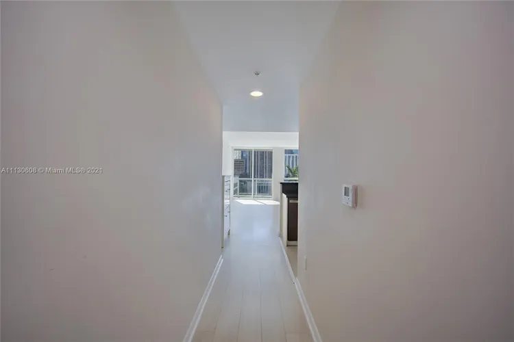 Vizcayne North Tower #1207 image #9