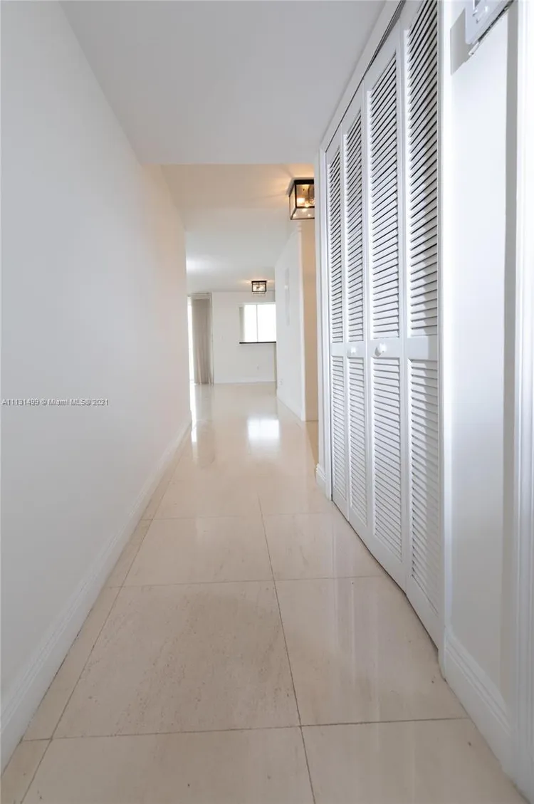 Casa del Mar #7F image #10