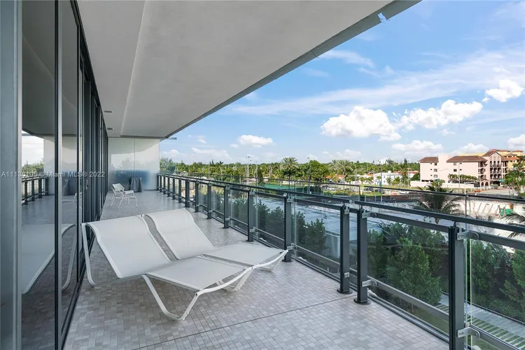 Eighty Seven Park #401 image #31