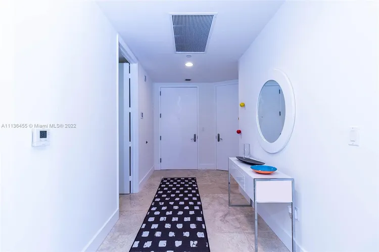 Trump Tower 3 #2103 image #18