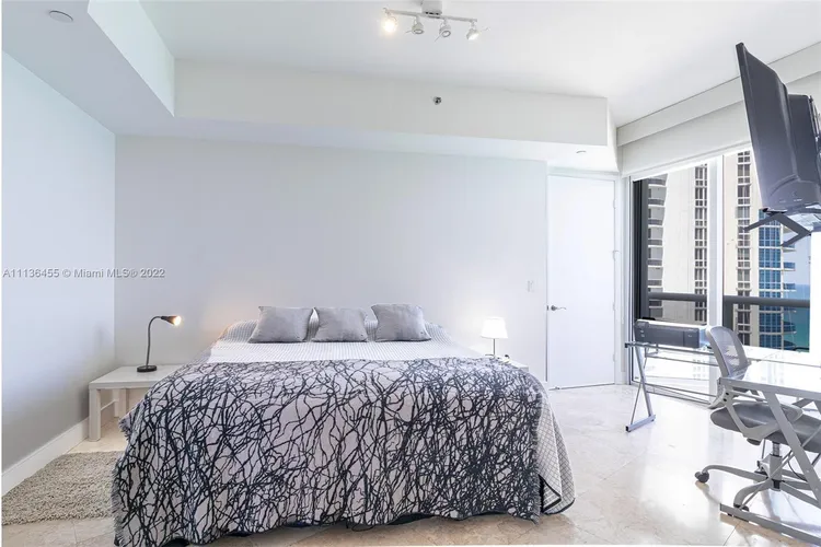 Trump Tower 3 #2103 image #28