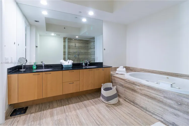 Trump Tower 3 #2103 image #34