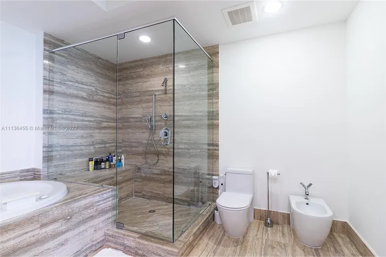 Trump Tower 3 #2103 image #36