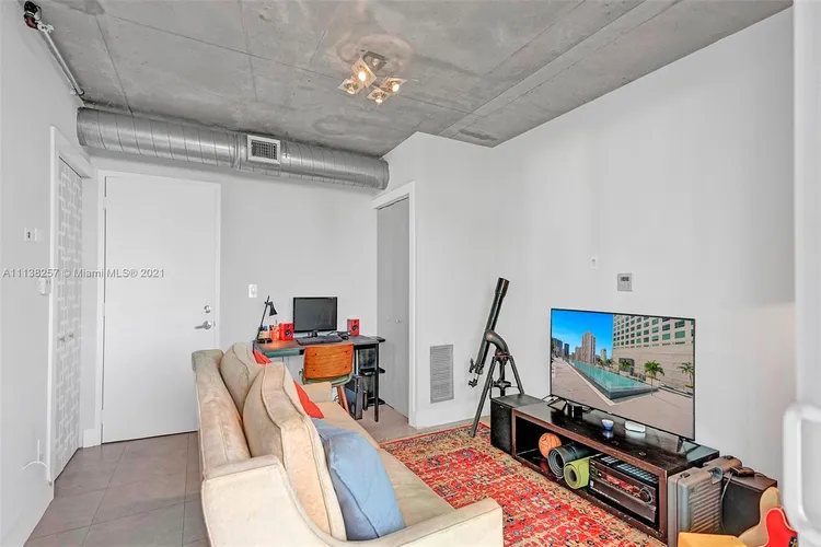 Neo Vertika #503 image #13