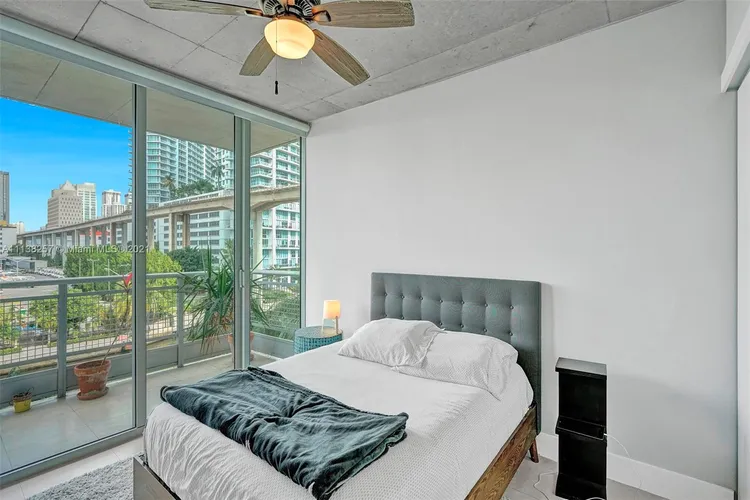 Neo Vertika #503 image #18