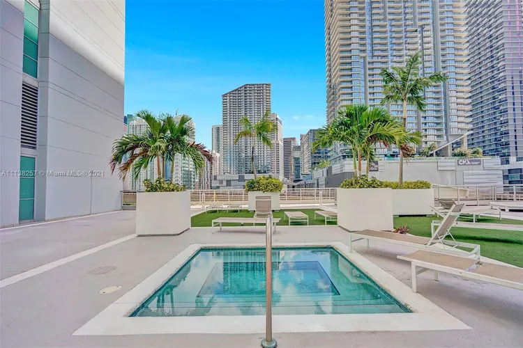 Neo Vertika #503 image #22