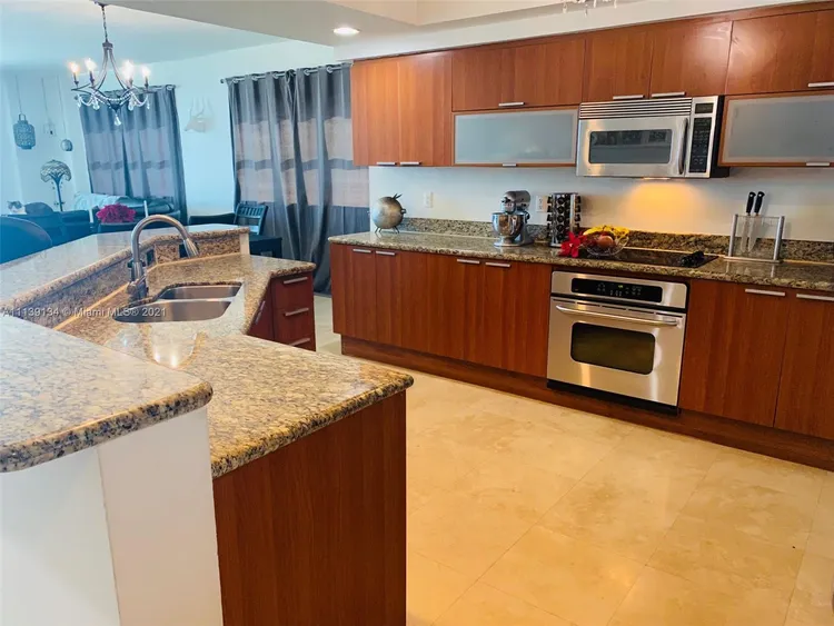 One Fifty One At Biscayne #1509 image #19