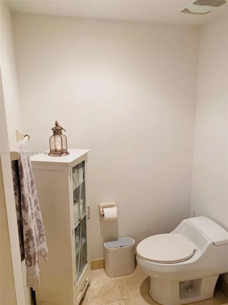 One Fifty One At Biscayne #1509 image #20