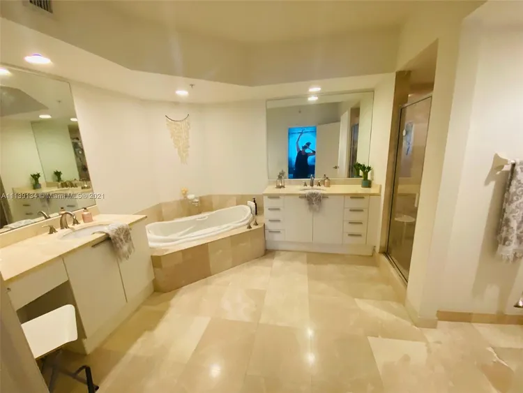 One Fifty One At Biscayne #1509 image #23