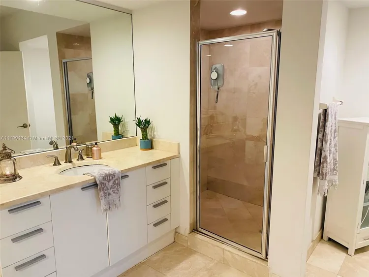 One Fifty One At Biscayne #1509 image #25